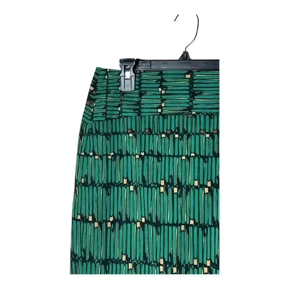 1357. THE LIMITED TWILL KNEE LENGTH SKIRT‎ GREEN/BROWN/TAN IN COLORS SIZE 2